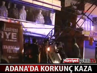 OTOMOBİL ELEKTRİK DİREĞİNE ÇARPTI