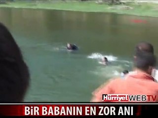 BOĞULAN OĞLUNU GÖLETTEN KENDİ ELLERİYLE ÇIKARTTI