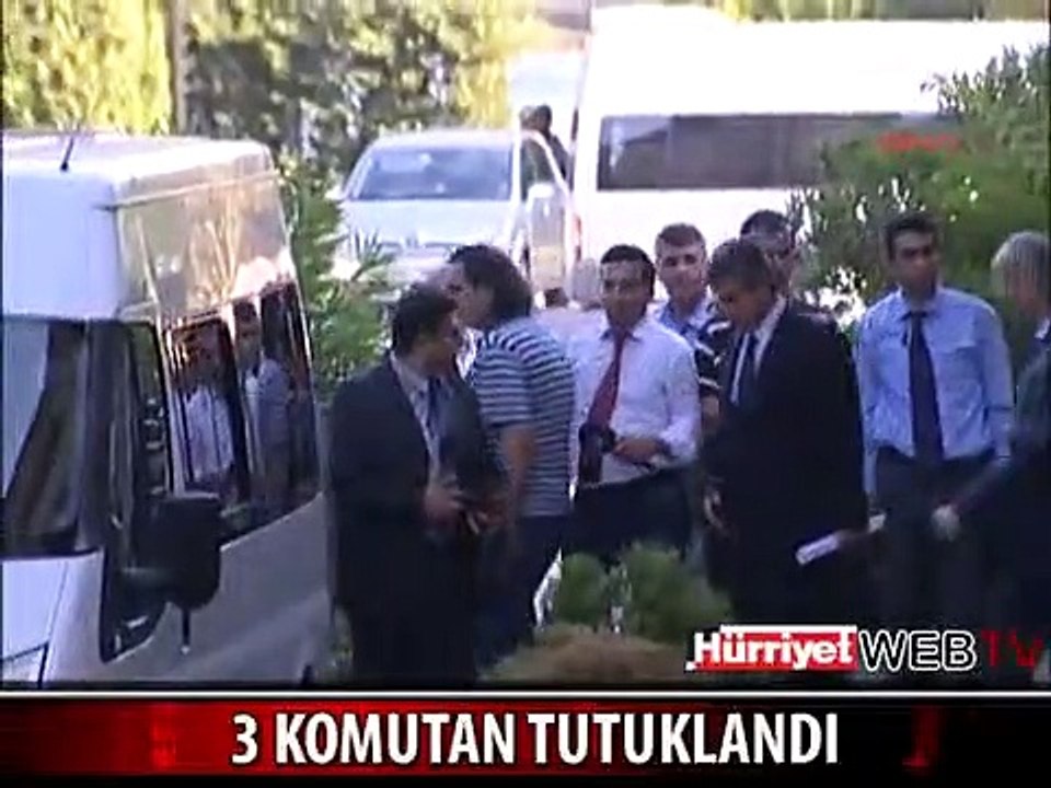 3 KOMUTAN TUTUKLANDI