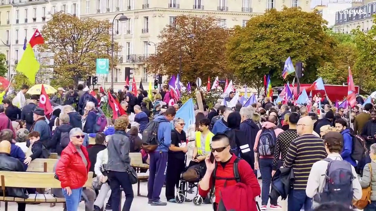 30.000 bis 140.000 Linke protestieren in Paris gegen das teure Leben in Frankreich