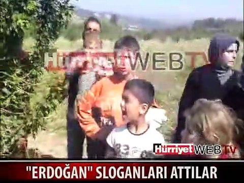 ERDOĞAN SLOGANLARI ATTILAR