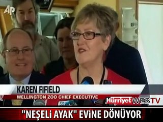 HASTA YATAĞINDAN KALKTI EVİNE DÖNÜYOR