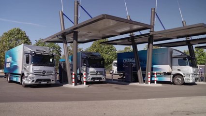 Mercedes-Benz eActros - Charging Process