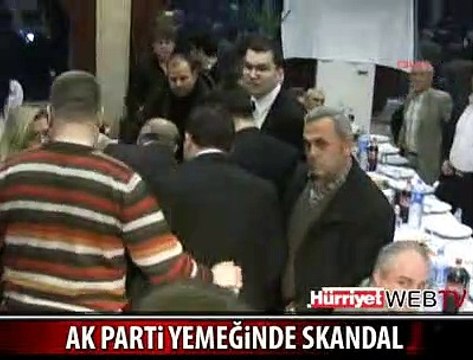 AK PARTİ YEMEĞİNDE AMBULANS KRİZİ
