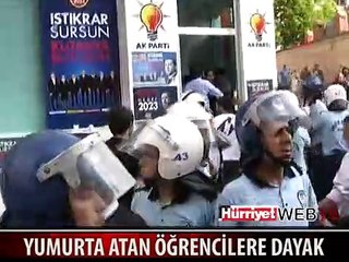 ÖĞRENCİLERİ LİNÇTEN POLİS KURTARDI