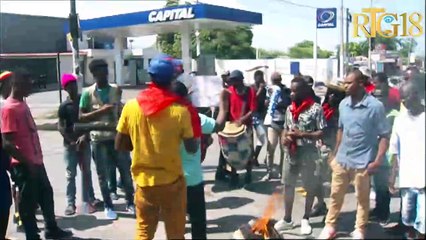 Manifestasyon kont ensekirite, lavi chè, monte gaz aki mande demisyon premye minis Ariel Henry.