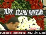 ASKERLER ERBAKAN'IN CENAZESİNDE