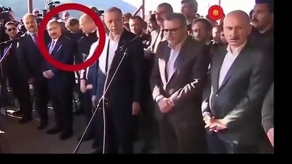 CHP'li Göker'den tepki: Fahrettin Koca ile Süleyman Soylu cenazede gülünmez