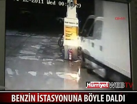 BENZİN İSTASYONU HAVAYA UÇUYORDU