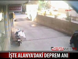 İŞTE DEPREM ANI
