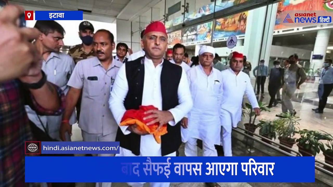 मुलायम सिंह यादव की अस्थियां लेकर रवाना हुए अखिलेश, डिंपल और चाचा शिवपाल भी रहे साथ में मौजूद 