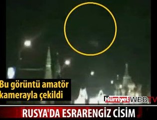 KREMLİN SARAYI'NIN ÜSTÜNÜ ÇÖKTÜ