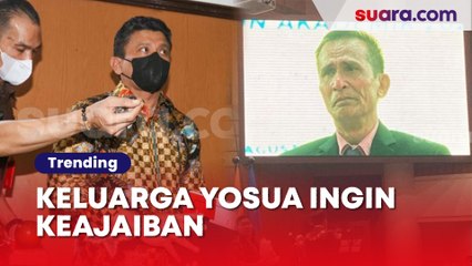 Saksikan Persidangan Sambo di Rumah, Keluarga Brigadir J Siapkan Mental 'Berharap Ada Keajaiban'