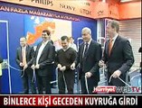 SAATLERCE KUYRUKTA BEKLEDİLER