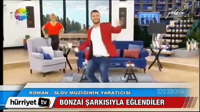 Bonzai şarkısıyla canlı yayında eğlenmişlerdi