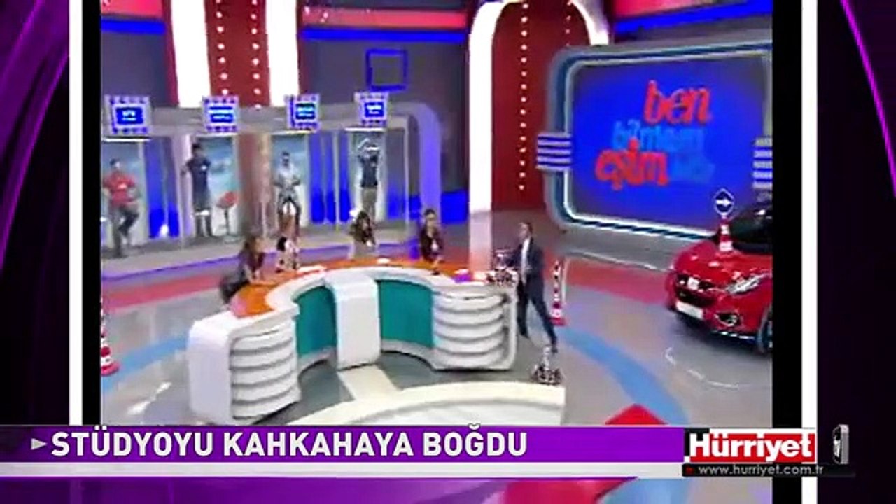 İLKER AYRIK STÜDYOYU KAHKAHAYA BOĞDU