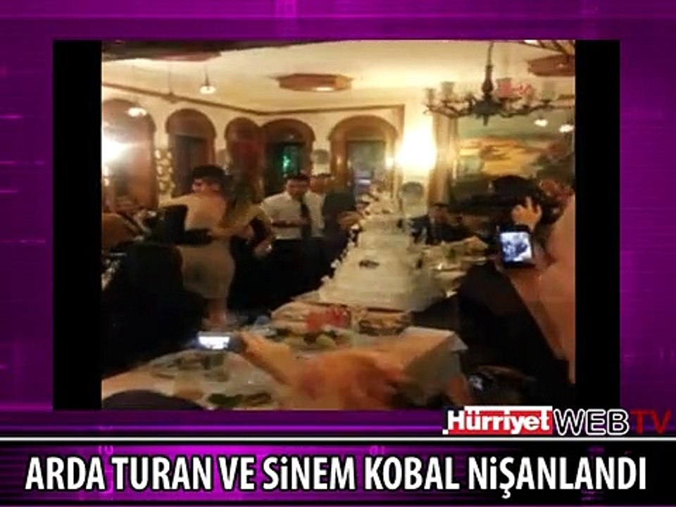 ARDA TURAN VE SİNEM KOBAL NİŞANLANDI
