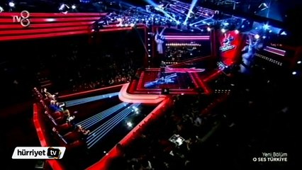 Ebru Gündeş ile Hadise yemek konusunda birbirine girdi