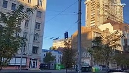 En direct _ Attaques de drones à Kyiv - les dégâts