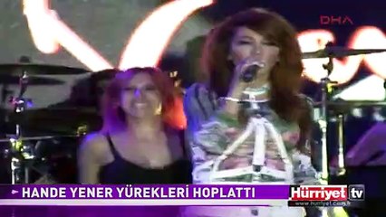 HANDE YENER YÜREKLERİ HOPLATTI