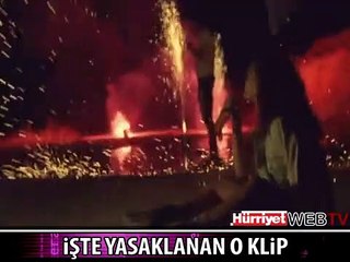 İŞTE RIHANNA'NIN YASAKLANAN KLİBİ