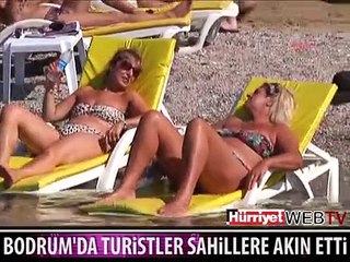 TURİSTLER SAHİLLERE AKIN ETTİ