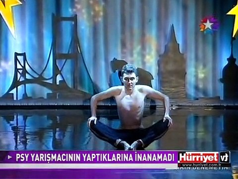 YARIŞMACIYI İZLERKEN GÖZLERİNE İNANAMADI