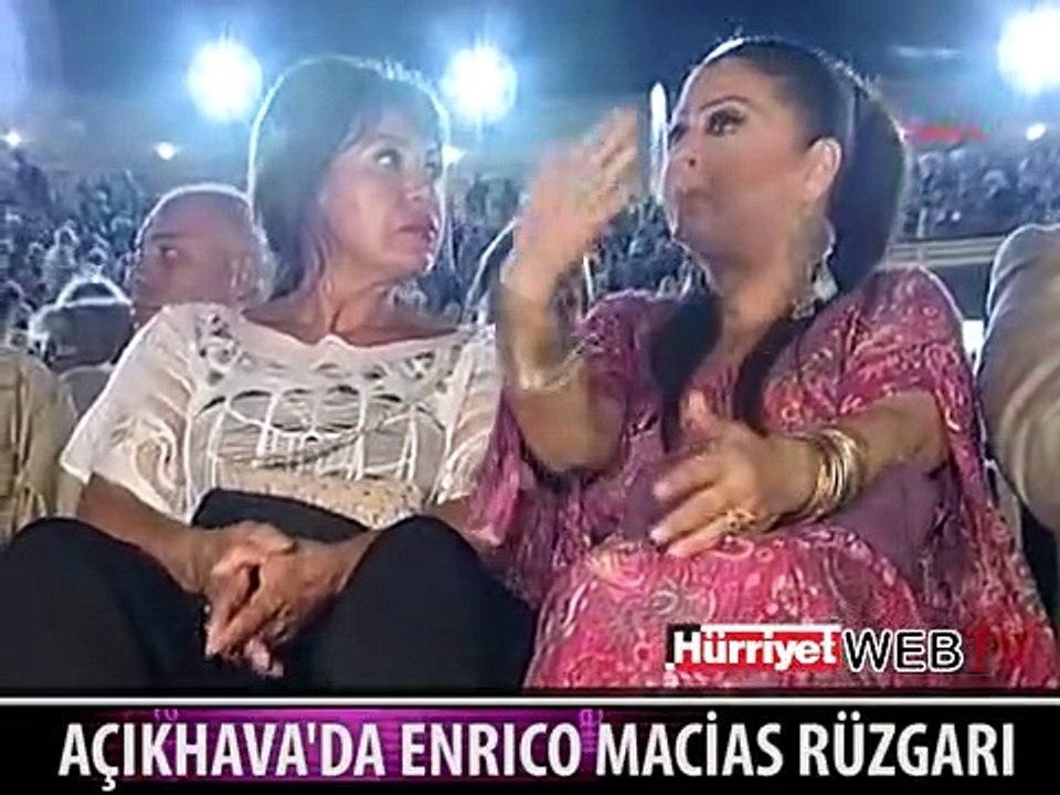 AÇIKHAVA'DA MUHTEŞEM ENRICO MACIAS KONSERİ