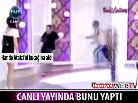 MALİ CANLI YAYINDA BUNU YAPTI