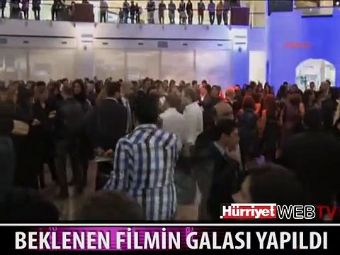 BEHZAT Ç. SENİ KALBİME GÖMDÜM FİLMİNİN GALASI YAPILDI