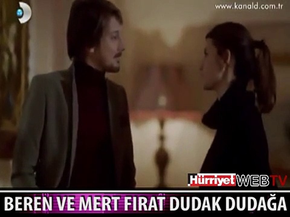 BEREN İLE MERT FIRAT DUDAK DUDAĞA