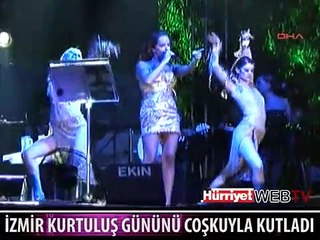 İZMİR'DE KURTULUŞ GÜNÜ COŞKUSU