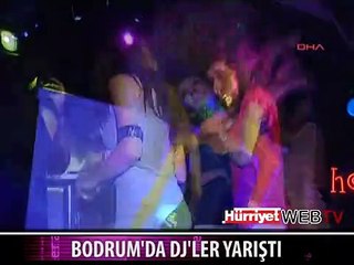 DJ'LER YARIŞTI, TURİSTLER ÇILGINCA EĞLENDİ