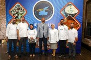 Van haberi | Van'ın yöresel lezzetleri İpekyolu'nda yarıştı