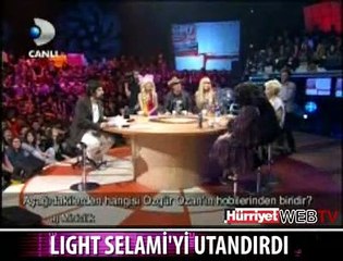 CANLI YAYINDA ÇOK UTANDI