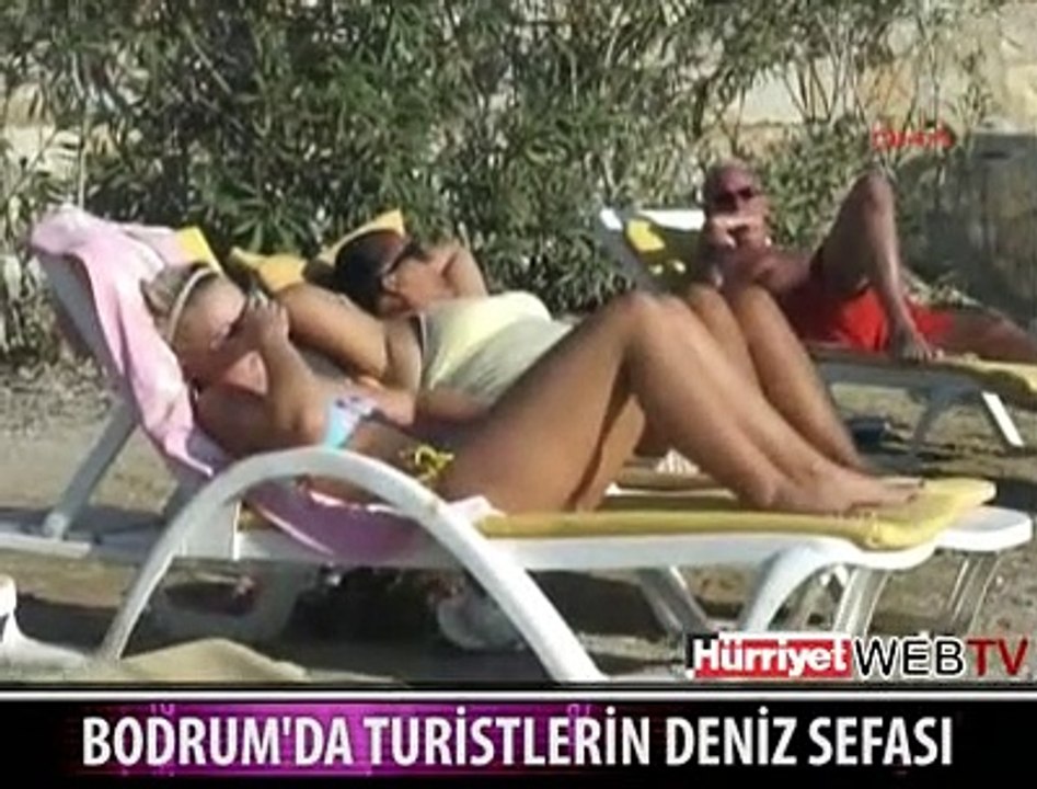 TURİSTLER SAHİLLERE AKIN ETTİ