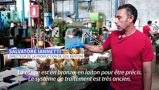 Une usine italienne fabrique le trophée de la Coupe du monde