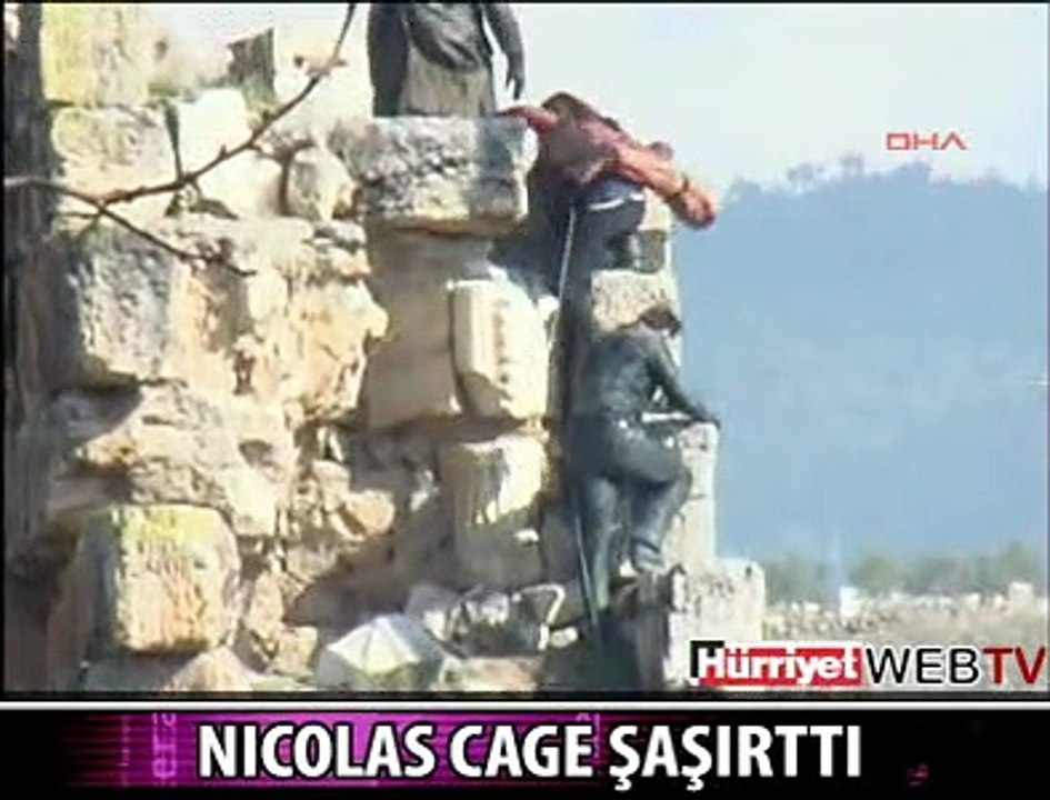 NICOLAS CAGE ŞAŞIRTTI