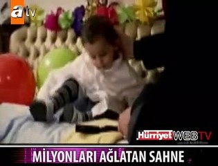 BU SAHNE MİLYONLARI AĞLATTI