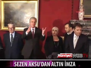 SEZEN AKSU'DAN ALTIN İMZA