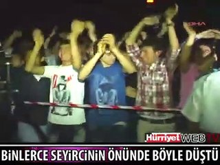 BİNLERCE KİŞİNİN ÖNÜNDE BÖYLE DÜŞTÜ