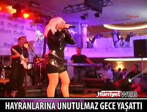 MİNİLİ GÜLŞEN HAYRANLARINI COŞTURDU