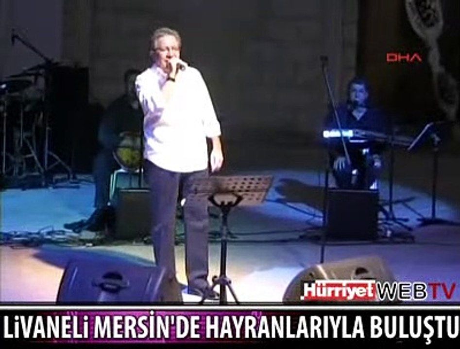 LİVANELİ HAYRANLARINI COŞTURDU