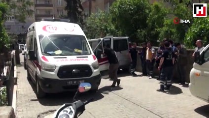 İkiz bebekler evde ölü bulundu