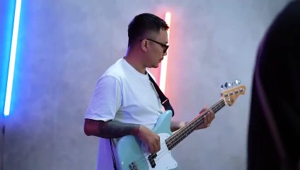 Ngatmombilung - Klebus (Official Music Video)