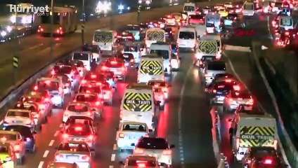 İstanbul'da haftanın ilk iş gününde trafik yoğunluğu