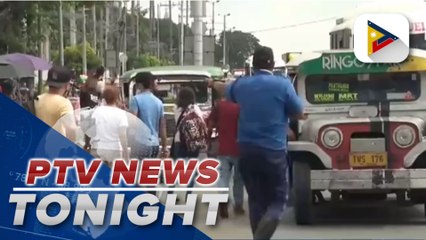 Télécharger la video: Pasang Masda mulls submitting a petition to LTFRB to ask for ‘surge fee’ in jeepneys during rush hour