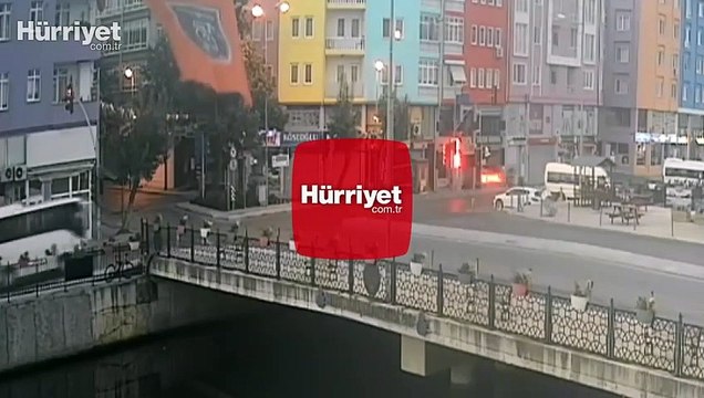 Servis şoförü fenalaştı, faciadan dönüldü!