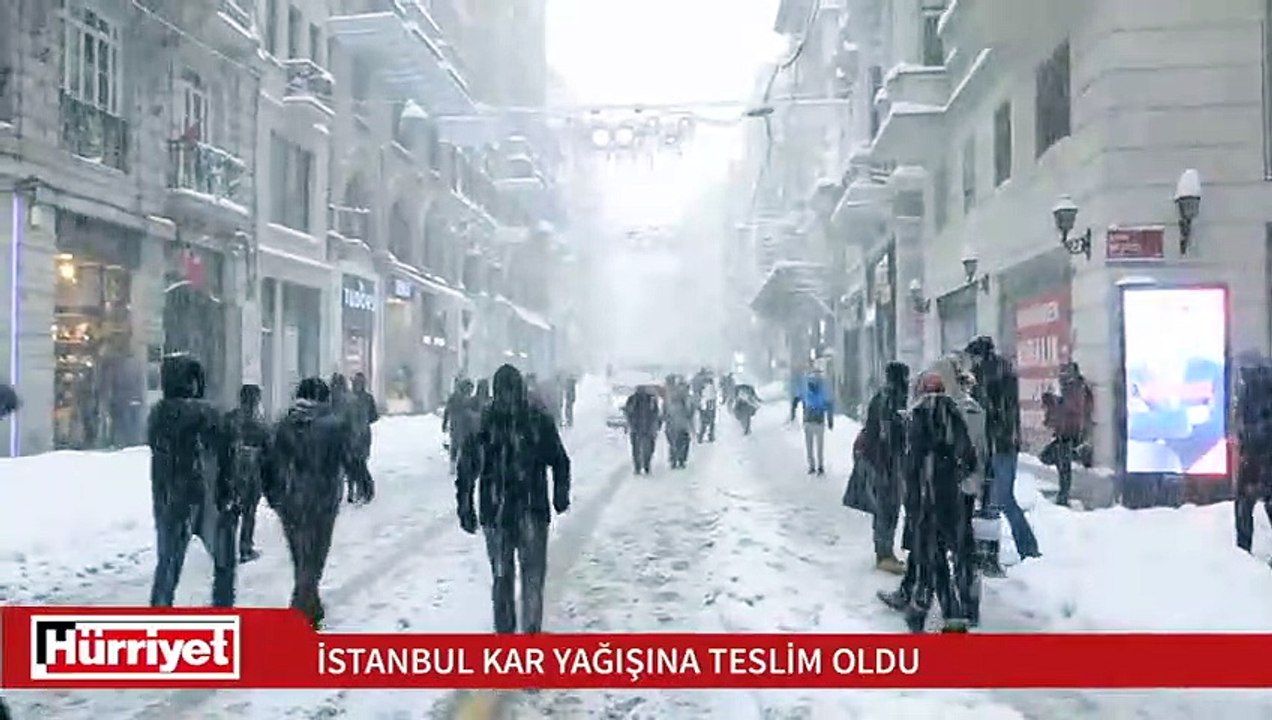 İstanbul kar yağışına teslim oldu