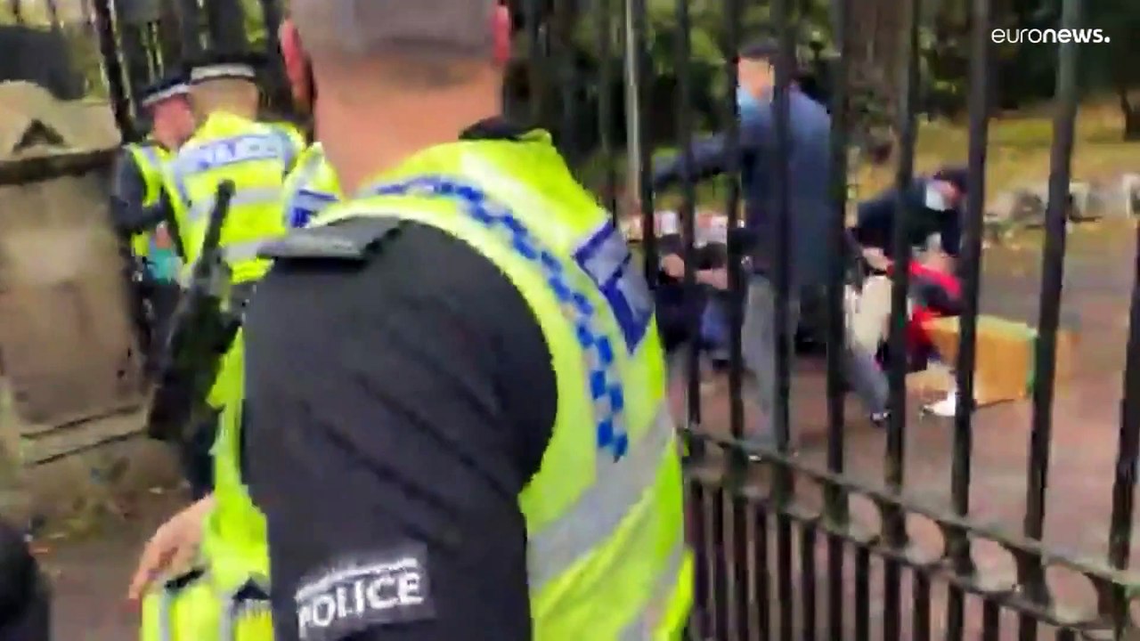 Drama hinter Konsulatszaun: Hongkong-Aktivist nach Prügel in Klinik